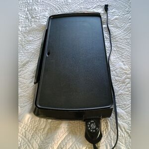 Presto Cool Touch Electric Griddle W/ Cover, Drip Tray & Adjustable Temp